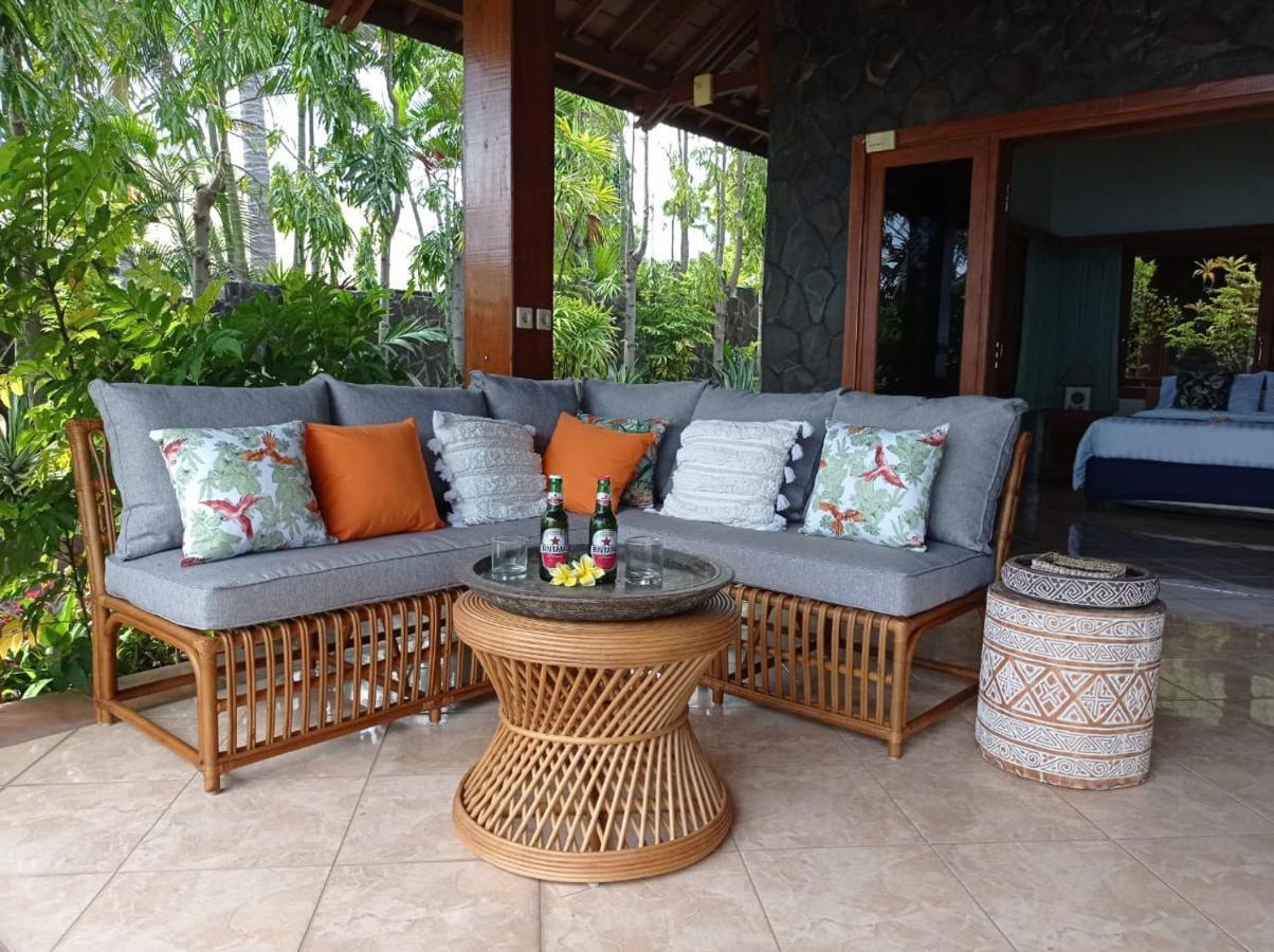 Absolute Beachfront, Paradise, 3Br Villa With Private Pool On 1200M2 Of Tropical Land Tulamben Extérieur photo