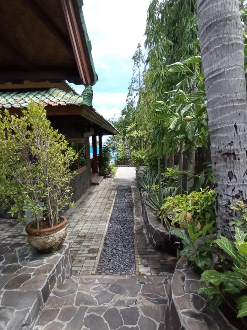 Absolute Beachfront, Paradise, 3Br Villa With Private Pool On 1200M2 Of Tropical Land Tulamben Extérieur photo